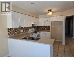 168 WHITTAKER Crescent - 3