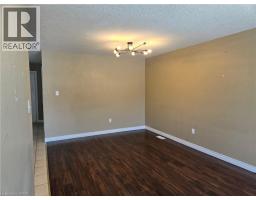 168 WHITTAKER Crescent - 4