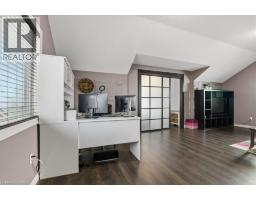 26 HELENA FEASBY Street - 23