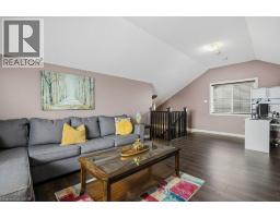 26 HELENA FEASBY Street - 25