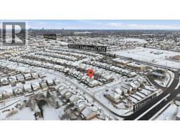 26 HELENA FEASBY Street - 34