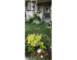 50 GREENWATER Street - 44