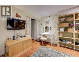 90 BAKERSFIELD Drive - 27