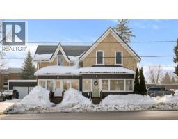 566-570 MAIN Street E - 3