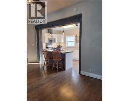 566-570 MAIN Street E - 36