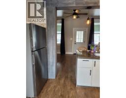 566-570 MAIN Street E - 39