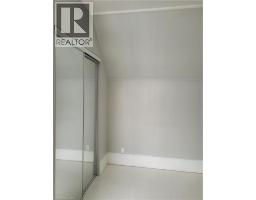 566-570 MAIN Street E - 43