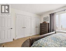 15 IRVING Drive - 28