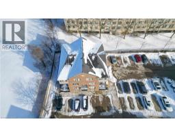 12 HOLBORN Drive UnitNo. E33 - 18