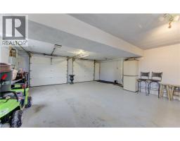 64 WILKINS Drive - 32