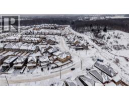 82 CASTLEBAY Street - 30