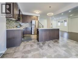 82 CASTLEBAY Street - 9