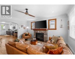 17 DAVIS Street W - 3