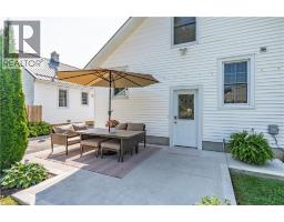 17 DAVIS Street W - 32