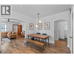 17 DAVIS Street W - 9