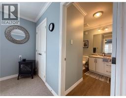 2017 ERIE Street - 13