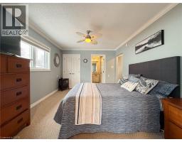 2017 ERIE Street - 15