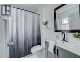 7 SECOND Avenue - 16