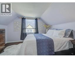 7 SECOND Avenue - 19