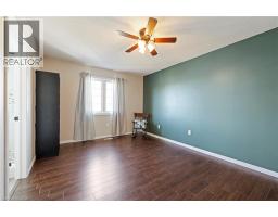 77 MORGAN Drive - 19