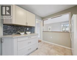 381 CONNAUGHT Street - 11