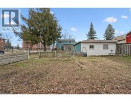 381 CONNAUGHT Street - 30