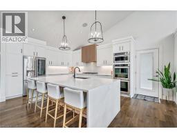 132 PARKVIEW Drive - 10