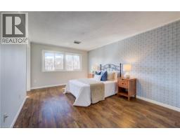 121 UNIVERSITY Avenue E UnitNo. 22 - 10