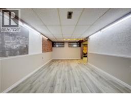 121 UNIVERSITY Avenue E UnitNo. 22 - 21