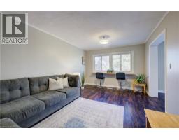 121 UNIVERSITY Avenue E UnitNo. 22 - 8