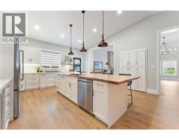 1283 SWAN Street - 15