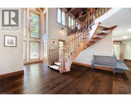 587 HILLCREST Road - 26