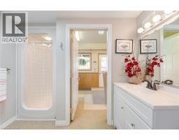 587 HILLCREST Road - 49