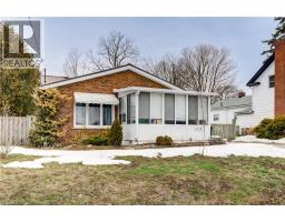 135 KING HIRAM Street - 1