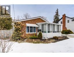 135 KING HIRAM Street - 2