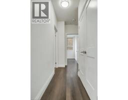 399 QUEEN Street S UnitNo. 101 - 14