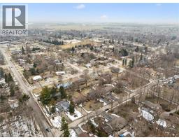 8 GOLDFINCH Street - 36