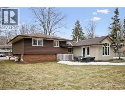 8 GOLDFINCH Street - 43