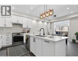 25 WINTERGREEN Crescent - 15