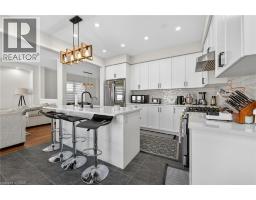 25 WINTERGREEN Crescent - 17