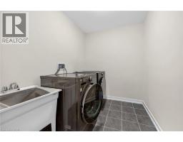 25 WINTERGREEN Crescent - 38