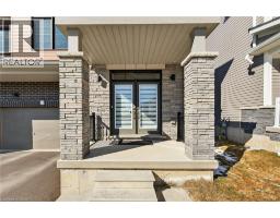 25 WINTERGREEN Crescent - 4