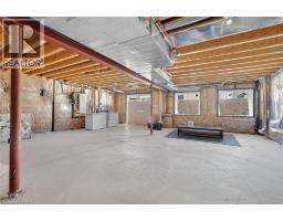 25 WINTERGREEN Crescent - 42