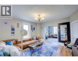 295 VINCENT Street - 3