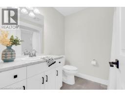 744 NELSON Street W UnitNo. 7 - 33