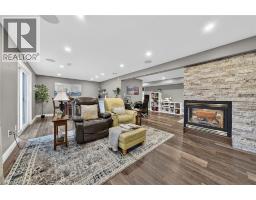 18 HOMER Street - 34