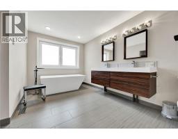 587 MANORWOOD Court - 16