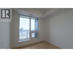 5 WELLINGTON Street UnitNo. 1712 - 10