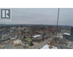 5 WELLINGTON Street UnitNo. 1712 - 21