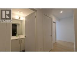 5 WELLINGTON Street UnitNo. 1712 - 7